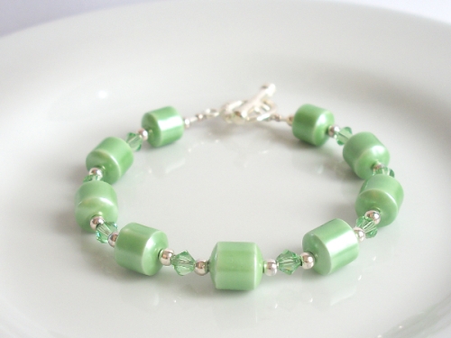 Green Magnetic Hematite Bracelet with Peridot Swarovski Crystals ~ August Birthstone (Silver Plated)